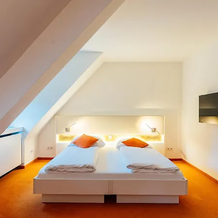 Hotel Heideblick An Der Lueneburger Heide By Uniqstay Jesteburg
